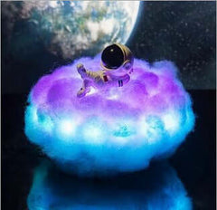 This astronaut lamp features colorful clouds and a rainbow glow—perfect as a children's night light or a fun, creative gift for any space lover.