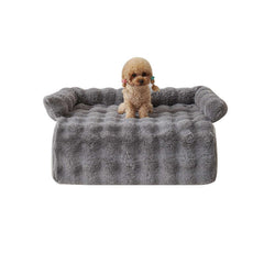Warm and cozy winter dog mat in plush material, providing a comfortable place for pets with a non-slip design.