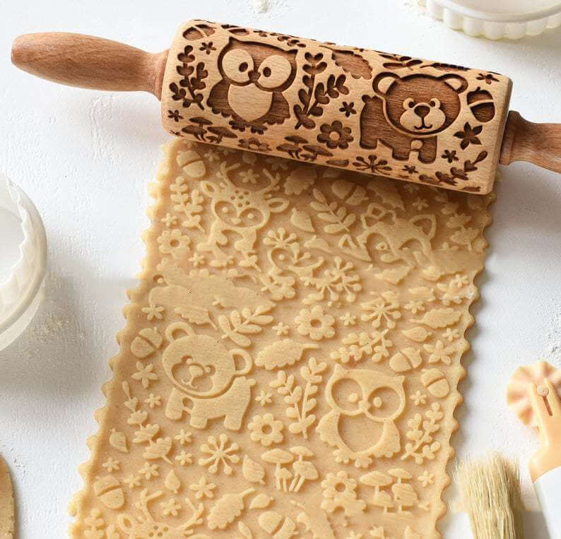 Christmas Cartoon Noodle Stick – Fun Kitchen Gadget for Kids