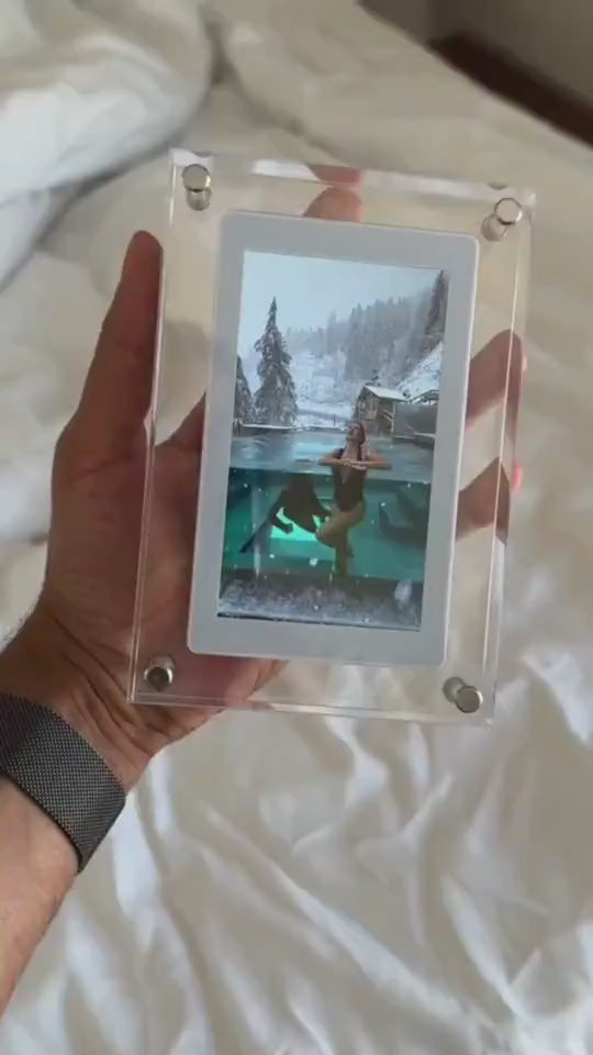 Electronic Photo Album Video Advisement