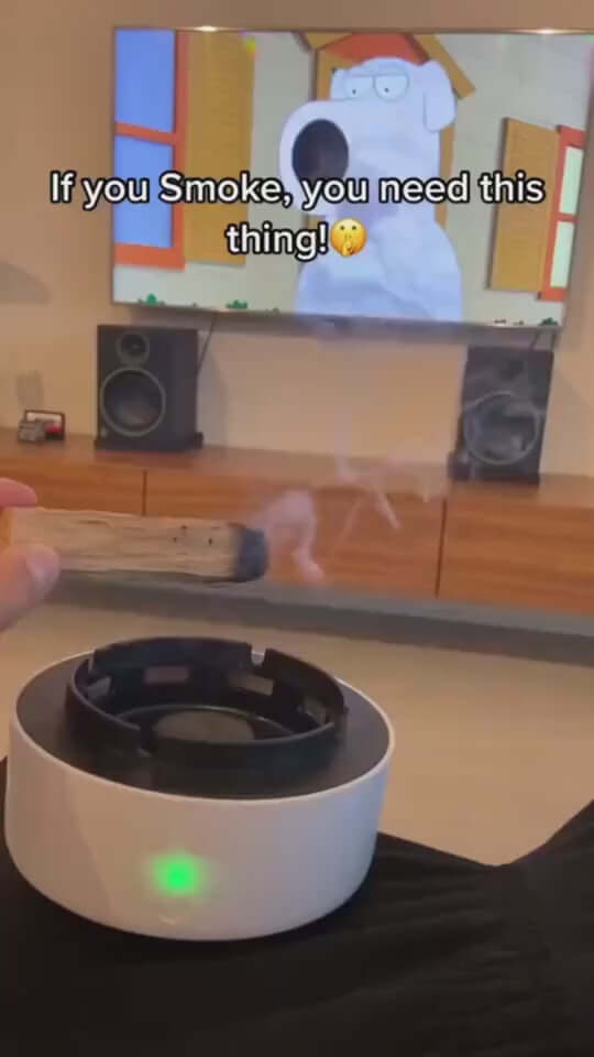 Compact smoke removal ashtray gadget